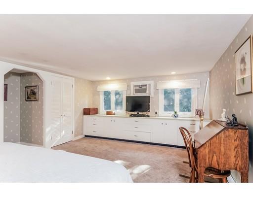 311 Gardner St, Hingham, MA 02043 photo 9