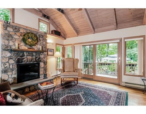 311 Gardner St, Hingham, MA 02043 photo 4