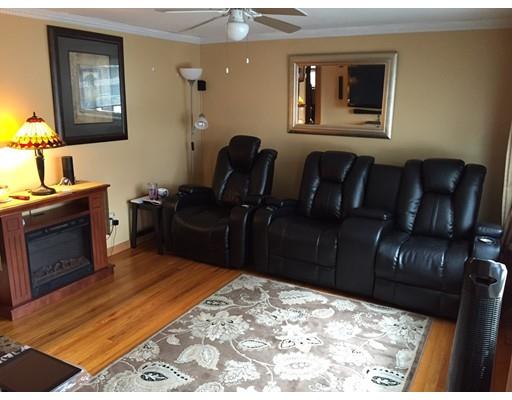 8 Fordham St, Springfield, MA 01104 photo 6