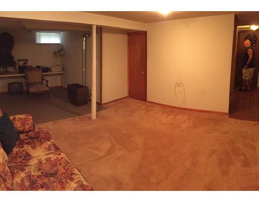8 Fordham St, Springfield, MA 01104 photo 10