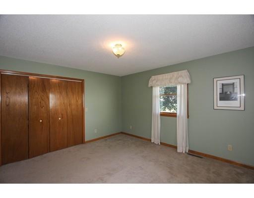 31 Winterset Dr, Springfield, MA 01129 photo 15