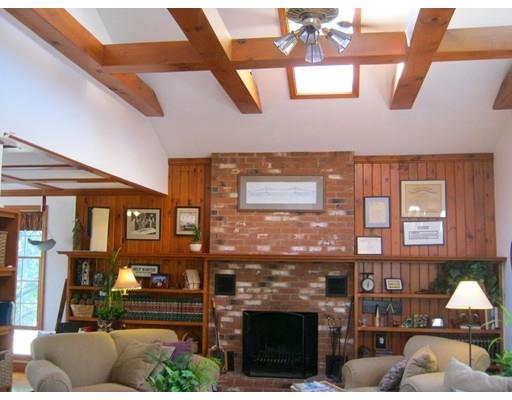 444 Massasoit Rd, Worcester, MA 01604 photo 2