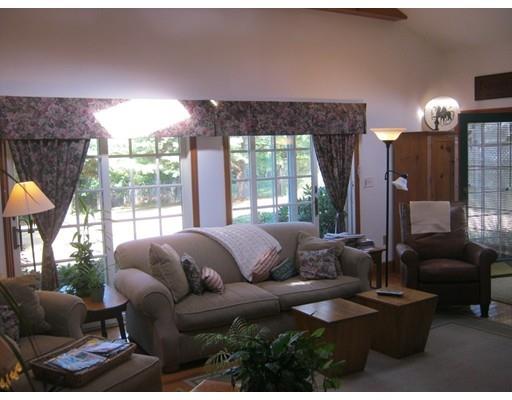 444 Massasoit Rd, Worcester, MA 01604 photo 8