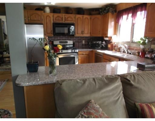 11 Lambert Cir, Worcester, MA 01605 photo 10