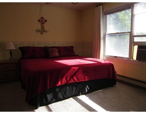 15 Roy St, Worcester, MA 01603 photo 16