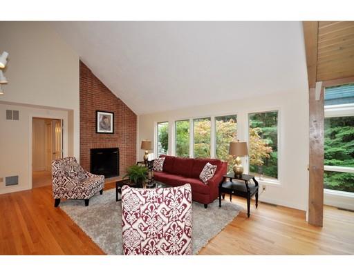 84 Esterbrook Rd, Acton, MA 01720 photo 2