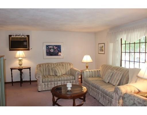 26 Riverside Dr, Reading, MA 01867 photo 5