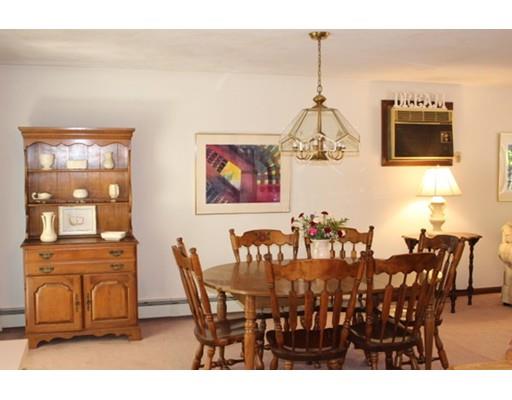 26 Riverside Dr, Reading, MA 01867 photo 4