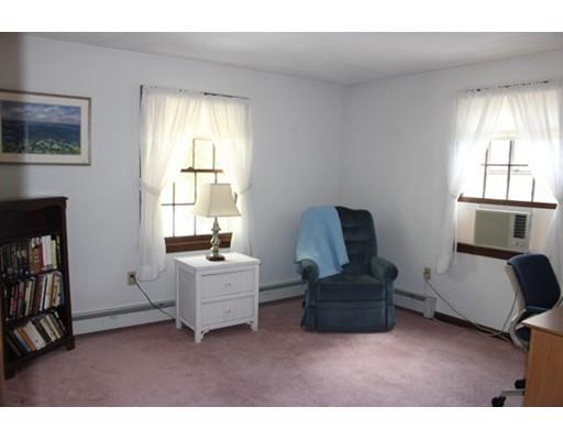 26 Riverside Dr, Reading, MA 01867 photo 9