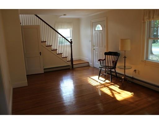 33 Pine Plain Rd, Wellesley, MA 02481 photo 4