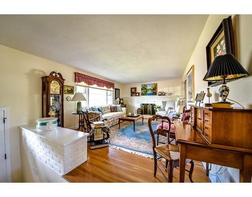 7 Volk Rd, Dedham, MA 02026 photo 2