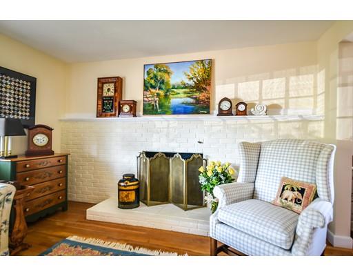 7 Volk Rd, Dedham, MA 02026 photo 5