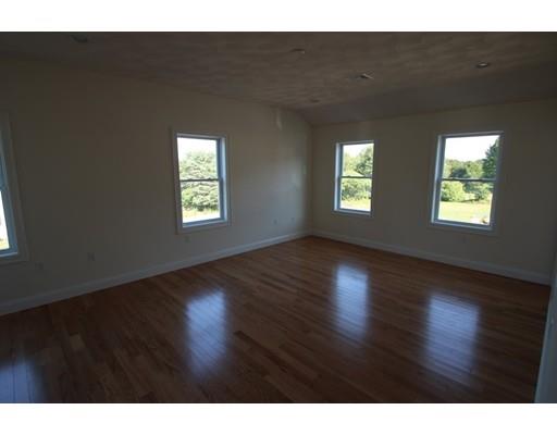 4 Rivercrest Cir, Saugus, MA 01906 photo 7
