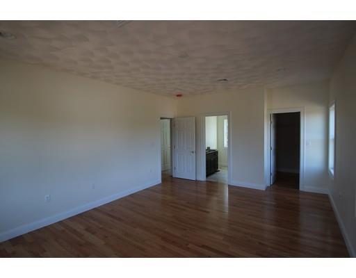 4 Rivercrest Cir, Saugus, MA 01906 photo 12