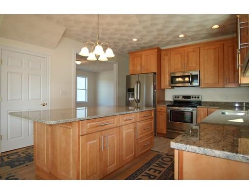 4 Rivercrest Cir, Saugus, MA 01906 photo 3