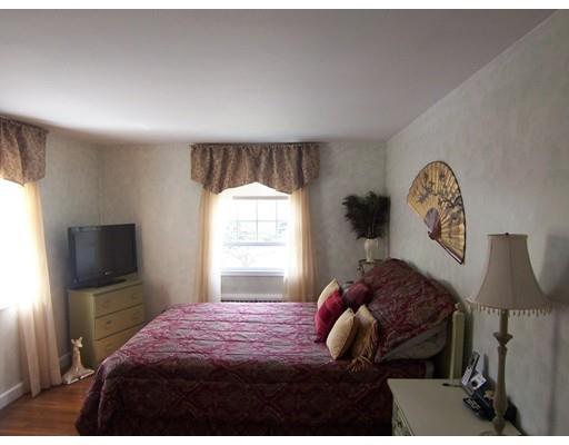 39 Coolidge Rd, Milton, MA 02186 photo 10