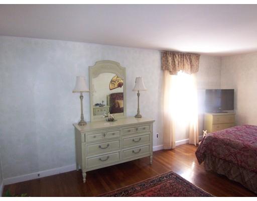 39 Coolidge Rd, Milton, MA 02186 photo 11