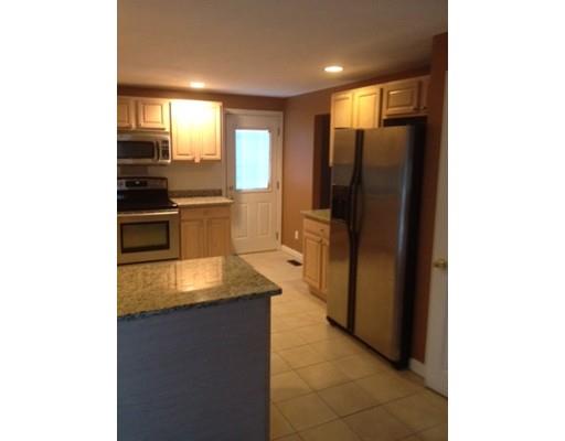 7 Hazel St, Worcester, MA 01604 photo 3