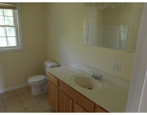 60 Switzer Ave, Springfield, MA 01109 photo 13