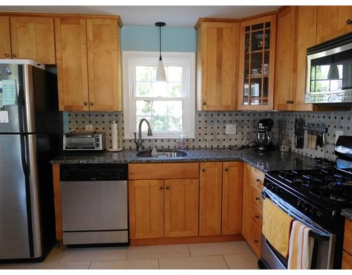 68 Merrill Ave, Lowell, MA 01850 photo 12