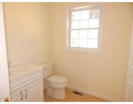 71 Gate, Lowell, MA 01851 photo 8