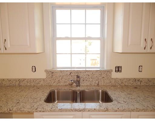 71 Gate, Lowell, MA 01851 photo 14