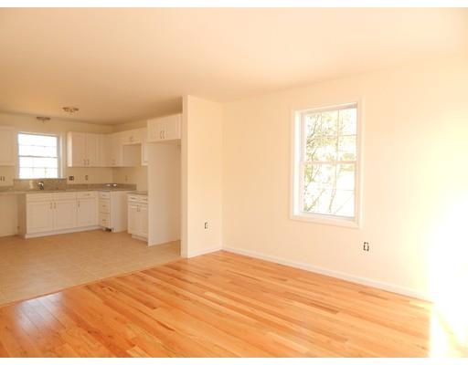 71 Gate, Lowell, MA 01851 photo 16