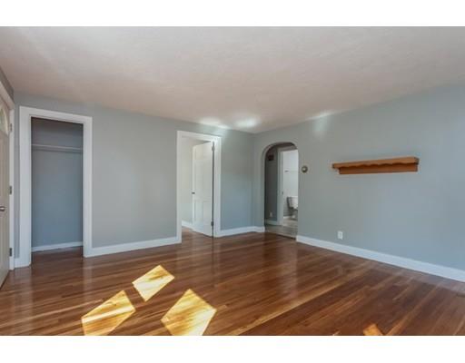 37 Granger St, Springfield, MA 01119 photo 8