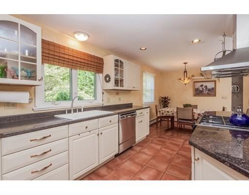 151 Newton Rd, Springfield, MA 01118 photo 8