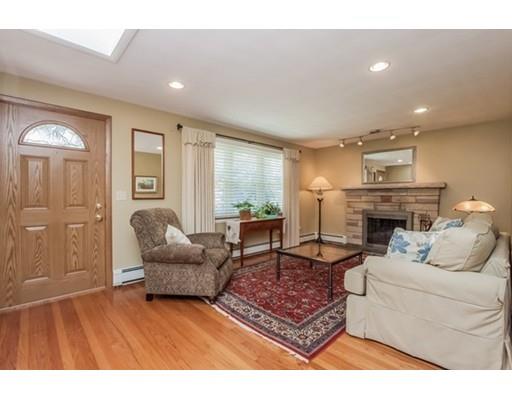 151 Newton Rd, Springfield, MA 01118 photo 5