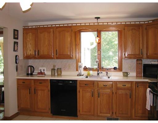 323 Hooppole Rd, Mashpee, MA 02649 photo 6