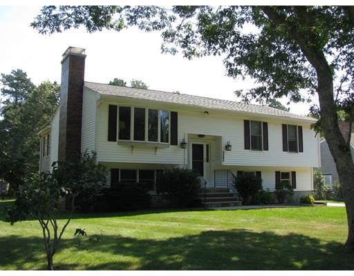 323 Hooppole Rd, Mashpee, MA 02649 photo 1