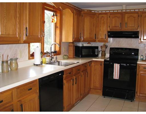323 Hooppole Rd, Mashpee, MA 02649 photo 5