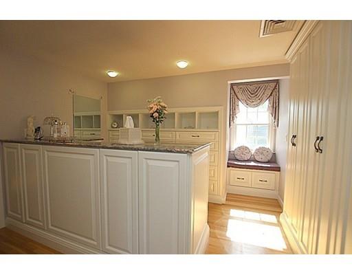 49 Robbins Rd, Walpole, MA 02081 photo 13