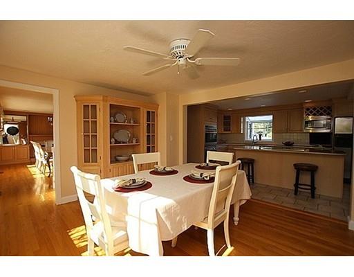 49 Robbins Rd, Walpole, MA 02081 photo 9