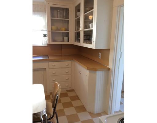 17 Acacia St, Fall River, MA 02720 photo 7