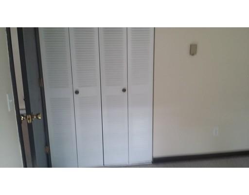 37 Maple Crest Cir #B, Holyoke, MA 01040 photo 7