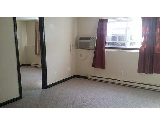 37 Maple Crest Cir #B, Holyoke, MA 01040 photo 5