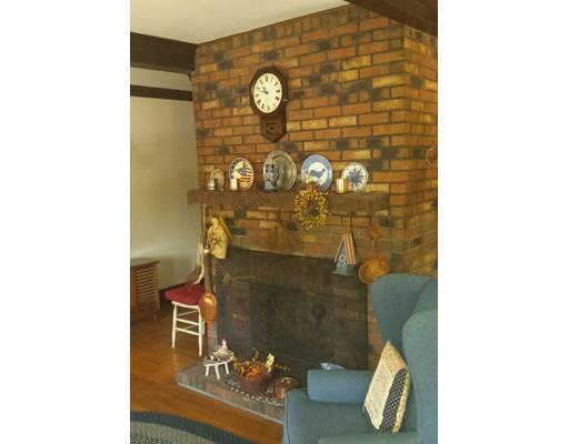 13 S Maple St, Westfield, MA 01085 photo 5
