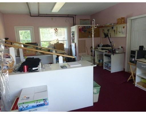 119 West St, Easthampton, MA 01027 photo 12