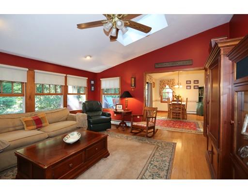 53 Hawthorn Ave, Needham, MA 02492 photo 11