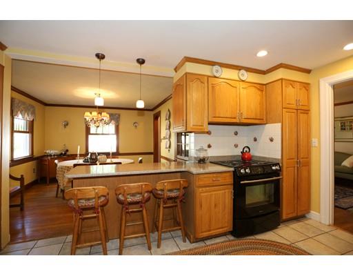 53 Hawthorn Ave, Needham, MA 02492 photo 17