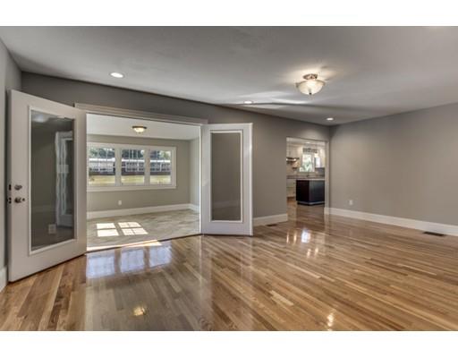 55 Leicester Rd, Marblehead, MA 01945 photo 9
