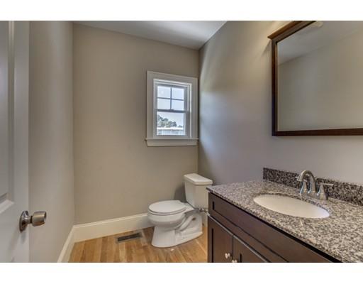 55 Leicester Rd, Marblehead, MA 01945 photo 10