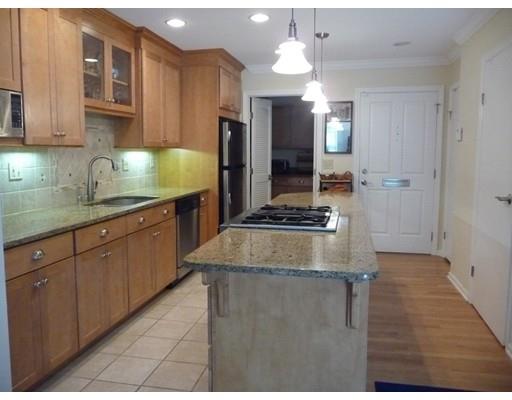 71 Jamestown Dr #B, Springfield, MA 01108 photo 4