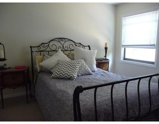 71 Jamestown Dr #B, Springfield, MA 01108 photo 8