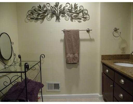 71 Jamestown Dr #B, Springfield, MA 01108 photo 10