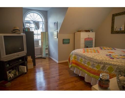 34 Bond St, Gloucester, MA 01930 photo 18