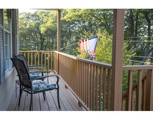 34 Bond St, Gloucester, MA 01930 photo 2