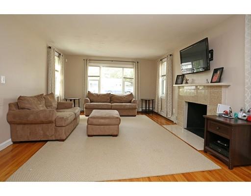 43 Edgell Dr, Framingham, MA 01701 photo 3